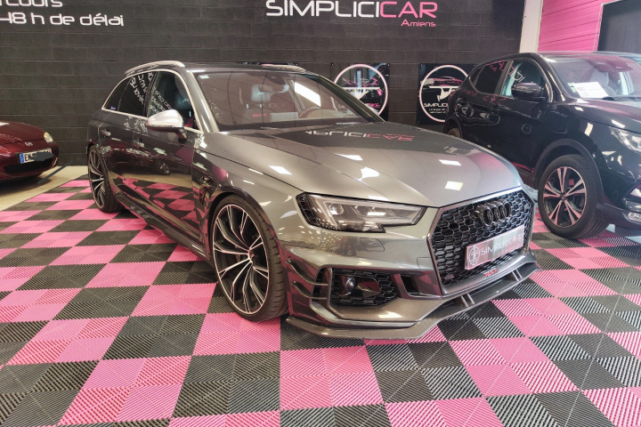 AUDI RS4 AVANT