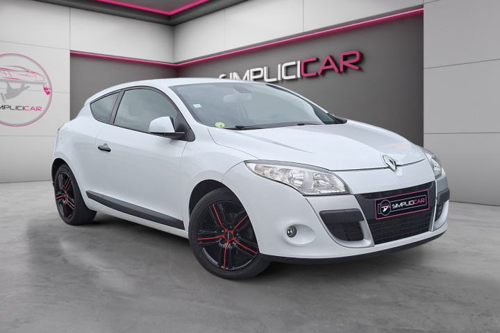 RENAULT MEGANE III COUPE