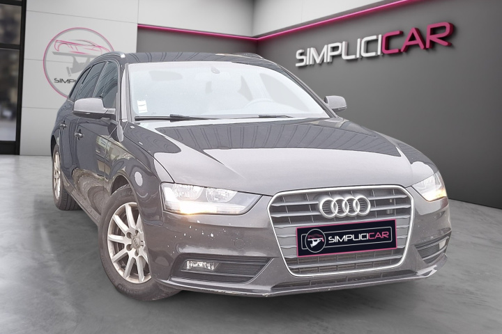 AUDI A4 AVANT