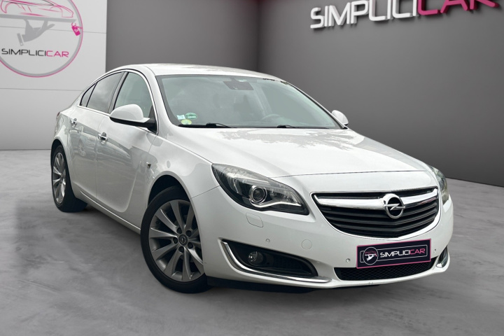 OPEL INSIGNIA
