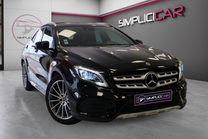 MERCEDES GLA
