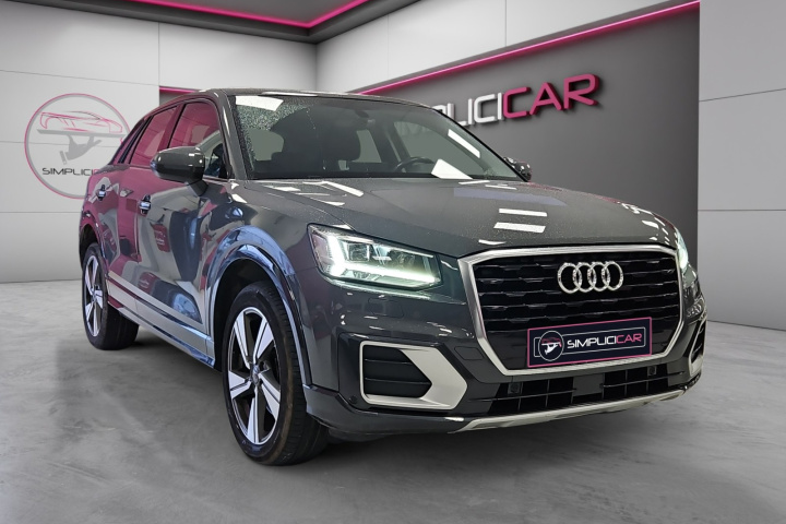 AUDI Q2
