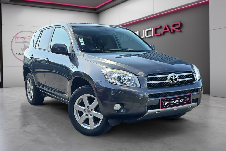 TOYOTA RAV4 III