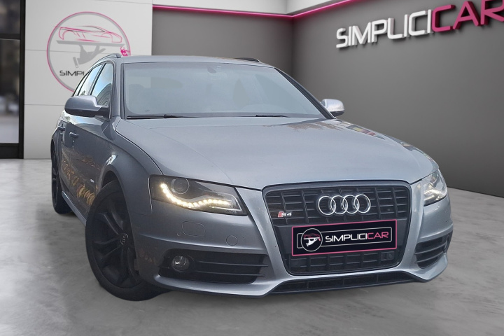 AUDI S4 AVANT